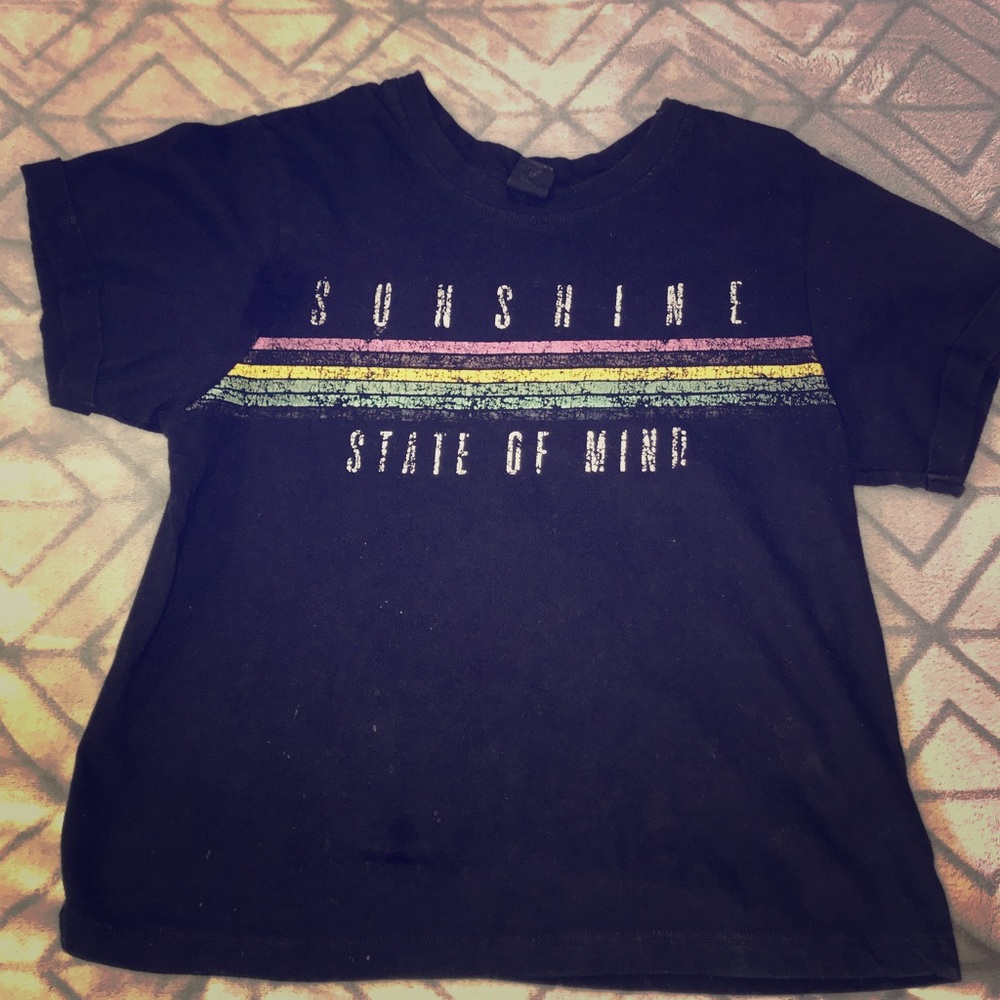 Black crop top tee